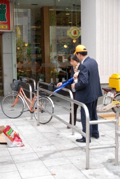 2010.5.18 党员活动 维持秩序