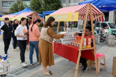 活动 2024.10.17 长征镇祥和街区党支部秋送关爱活动在梅川路举行