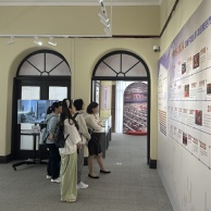 活动 2025.4.24 投资管理党支部组织参观主题展