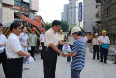 活动 2007.7.24 夏斯德宏泉丽笙酒店工地慰问