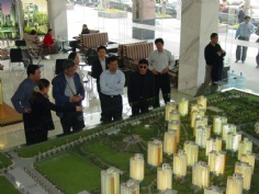 访问 2004.4 建设部来访