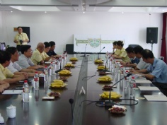 访问 2004.9.16 上海市总会领导