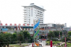 梅川路 欧亚 商业休闲街