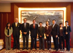 会议 访问 2009.2.12 卡尔森亚太董事总经理来访