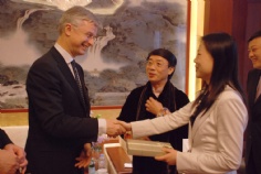 活动 访问 2009.3.23 卡尔森全球总裁及卡尔森全球酒店业总裁来访