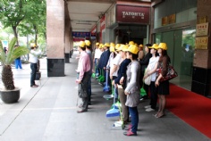 活动 2009.5.15 党员 打扫梅川路