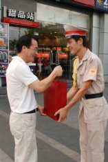 活动 慰问 2009.07.15 高温慰问
