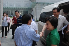 来访 2009.7.3 中共普陀区委副书记、代区长孙荣乾携区各委办局负责人视察