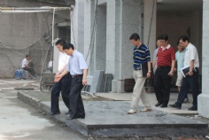 来访 2009.7.3 中共普陀区委副书记、代区长孙荣乾携区各委办局负责人视察