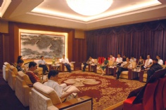 来访 2009.7.3 中共普陀区委副书记、代区长孙荣乾携区各委办局负责人视察