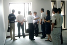 来访 2009.7.3 中共普陀区委副书记、代区长孙荣乾携区各委办局负责人视察