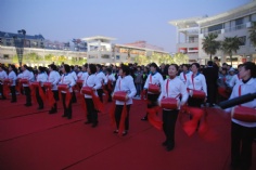 活动 2010.4.28 梅川路文化时尚休闲街开街 统战人士城市文明志愿者活动启动仪式