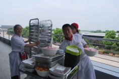 活动 2010.8.16 宏泉丽笙酒店全程支持2010超级赛车劲爆秀壹基金杯慈善明星赛