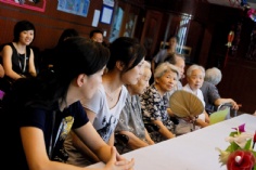 活动 2010.8.25 第一党支部活动 慰问福利院