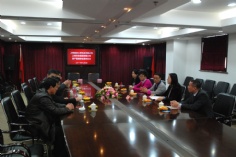 会议 2011.12.9 上海嘉星工贸实业有限公司 上海宏泉集团有限公司 资产置换协议签约仪式