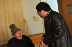 活动 2011.1.27 第一党支部活动 慰问敬老院老人