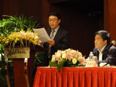 会议 2010.11 王岳祥董事长参加普陀区光彩事业促进会年会暨回报社会感恩行动启动仪式