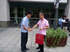 活动 2011.7.7 集团领导高温慰问