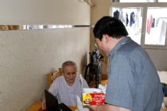 2011.9.9 活动 第一党支部“迎中秋，庆国庆”感恩活动