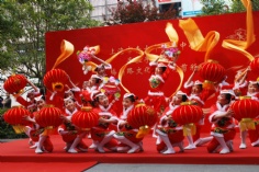 活动 2013.5.4 上海市青少年活动中心手拉手艺术团入驻梅川路
