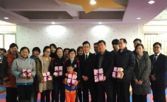 会议 2014.12.18 第四党支部探望自闭症儿童