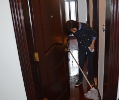 2015.12.9 第一党支部和第四党支部联合开展文明生产大扫除活动