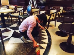 2015.12.9 第一党支部和第四党支部联合开展文明生产大扫除活动