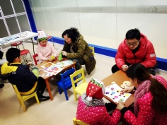 活动 2015.12.25 第四党支部参加奇翔儿童发展中心2015年圣诞联谊