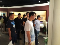 活动 2015.9.17 第一支部与第四支部组织党员和积极分子，联合开展徒步红色之旅活动