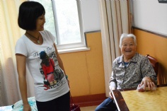 活动 2015.9.23 第一支部党员和积极分子前往新长征福利院