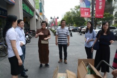 活动 2016.7.19 长征镇总工会领导慰问集团物业职工