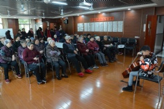 活动 2017.2.10 第一党支部元宵节前慰问老人