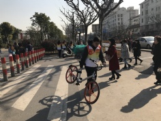 活动 2017.3.7 第四党支部开展学雷锋活动