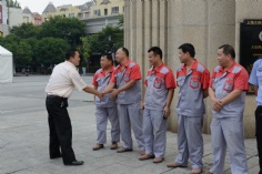 活动 2019.7.25 长征镇镇长和工会主席高温慰问