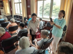 活动 2019.9.12 综合管理党支部中秋慰问