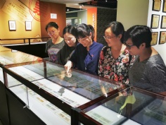 活动 2019.9.27  “团结奔小康”市民生活实物展