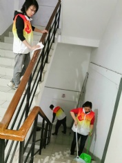 活动 2019.11.2 投资管理党支部“洁净办公楼，迎接进博会”志愿者活动