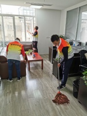 活动 2019.11.2 投资管理党支部“洁净办公楼，迎接进博会”志愿者活动