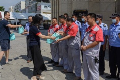 活动 2020.8.21 长征镇总工会领导来梅川路高温慰问