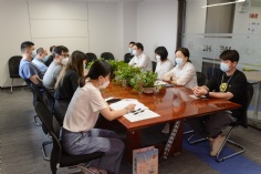 会议 2022.6.29 综合管理党支部召开预备党员转正大会以及党员“政治生日”赠书活动