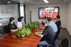 会议 2022.6.28 综合管理支部组织收看七一座谈会