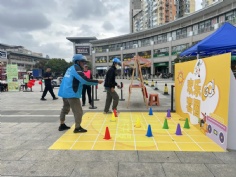 活动 2024.10.17 长征镇祥和街区党支部秋送关爱活动在梅川路举行